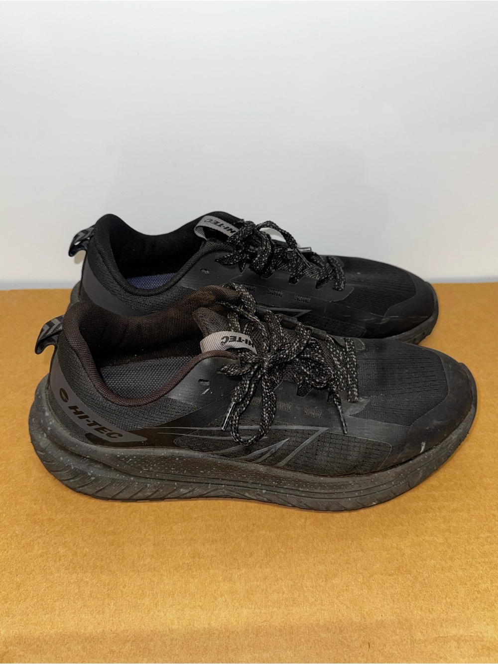 Hi-Tec Mens Trail Shoes Black Asphalt Athletic Sneakers #1930429 Size 10.5 -Good